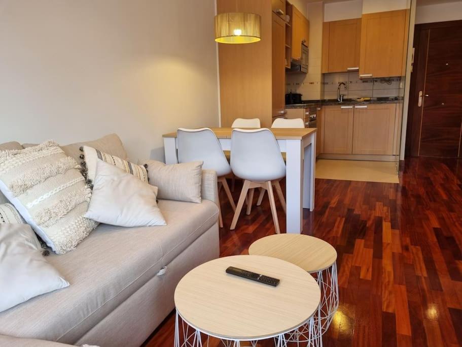 604B - Apartamento Con Garaje Овиедо Екстериор снимка