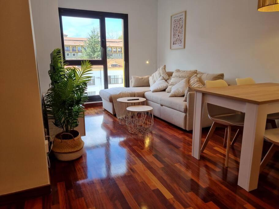 604B - Apartamento Con Garaje Овиедо Екстериор снимка